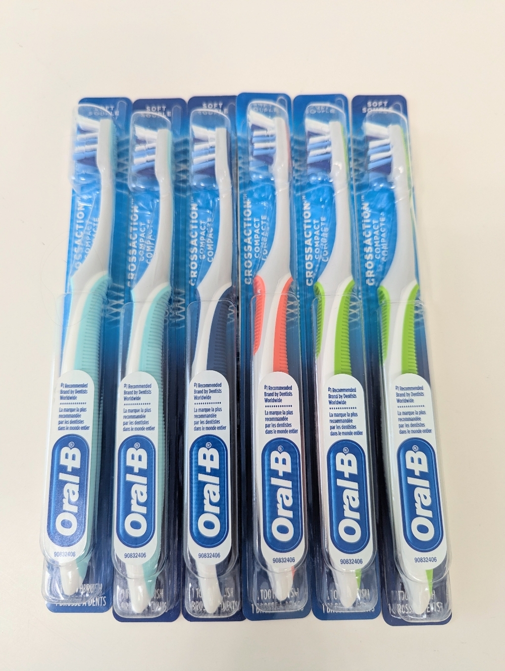 NWT Oral B Toothbrushes - Multi-Color Pack Of 6- Soft